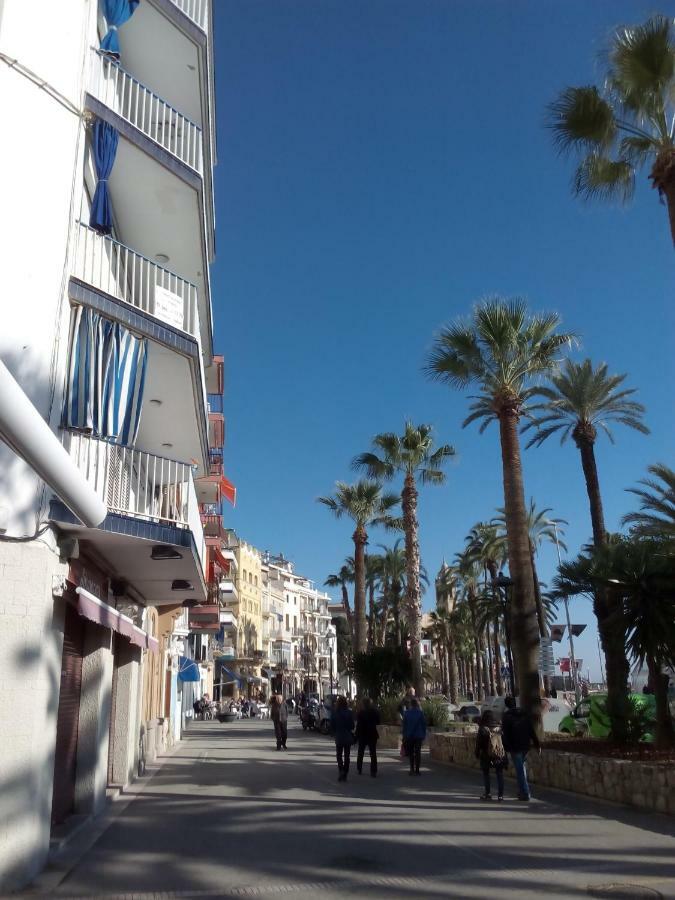 Seafront Sitges Apartment Bagian luar foto